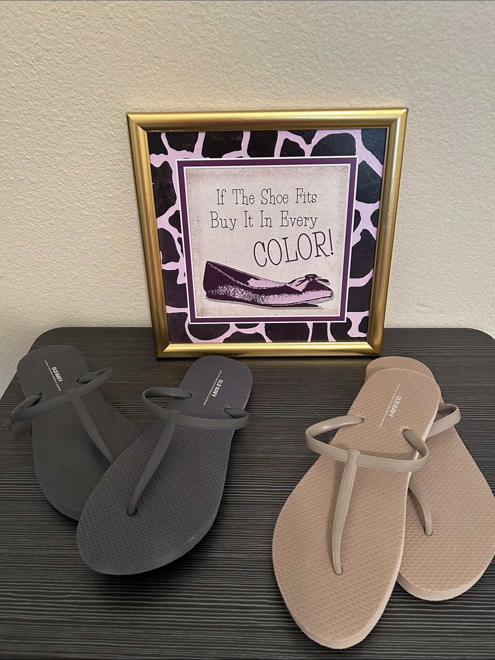 Old Navy Flip Flops Gray and Taupe